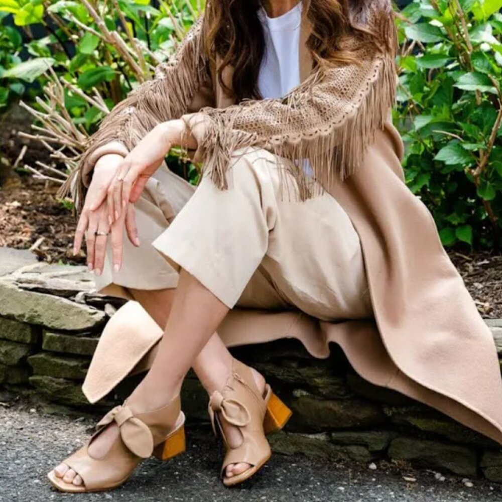 BERNARDO Lizzie Block Heels - Sand